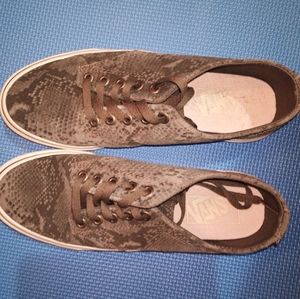 Snakeskin Vans! Women's 8